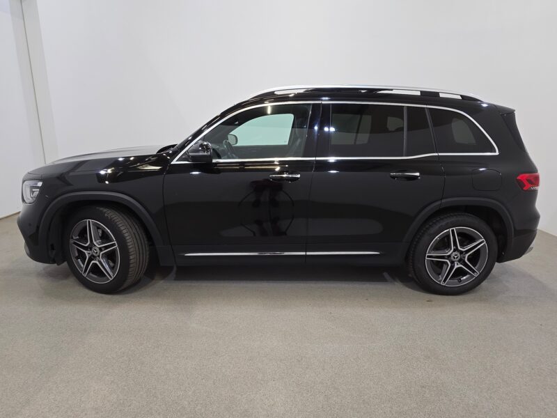 Mercedes GLB 200d AMG 7PL Aut. Pano LED-Multibeam Widescreen Ambient Navi 1/2 Sport-Leather-Alcantara KeylessGo Camera Klima PDC ... - Slika 2